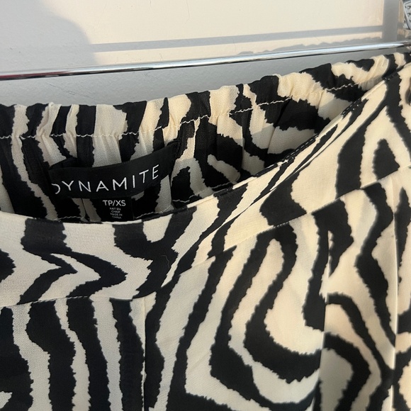 Dynamite Zebra Print Shorts - Picture 2 of 5